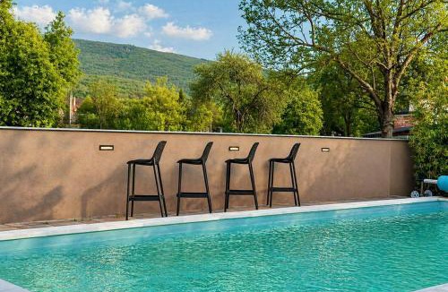 Otocac House | Holiday home Melani - with private heated pool and sauna