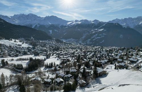 Verbier House | Holiday Home Midat soleil by Interhome
