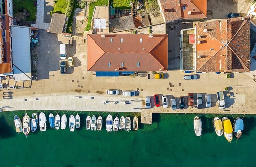 Cres Apartment | Holiday Home Near Beach in Croatia