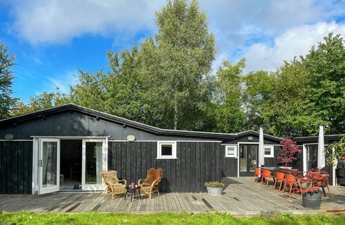 Holloselund House | Holiday home near Tisvilde Forest and Rhubarb Farm