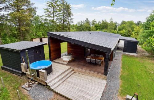 Hou House | Holiday Home Odsten - 800m from the sea by Interhome