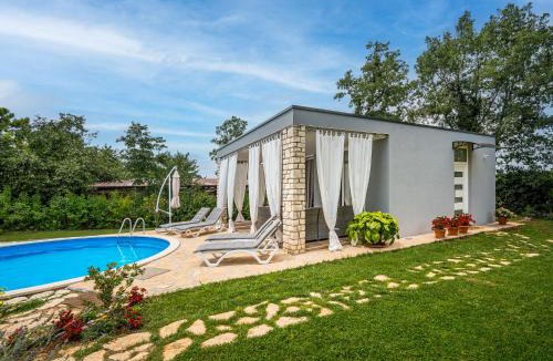 Radini House | Holiday Home Ofelia by Interhome