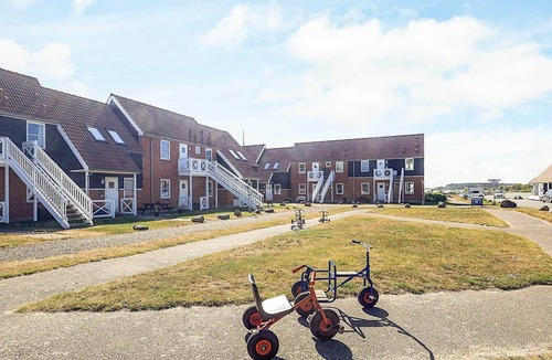 Borre Apartment | Holiday home on a holiday park in Borre