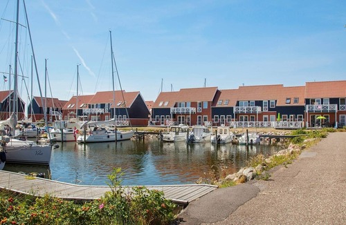Borre Apartment | Holiday home on a holiday park in Borre