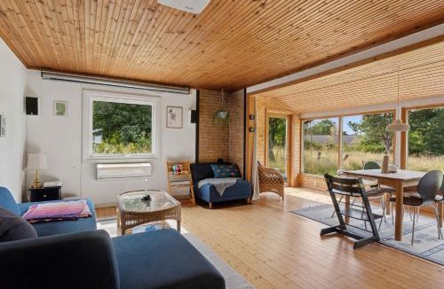 Faarevejle House | Holiday Home On Adventurous Plot Near Beach