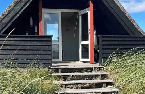 Kandestederne House | Holiday home overlooking Råbjerg Mile