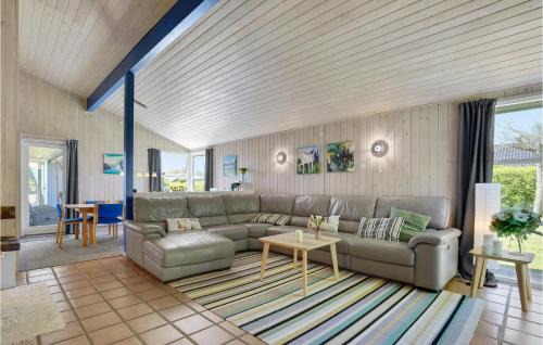 Pøt Strandby House | Holiday Home Pøt Strandby Denm