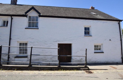 Machynlleth House | Holiday Home Pa by Interhome