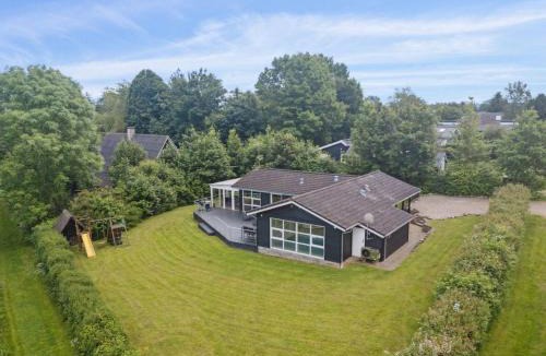 Hejlsminde Strand House | Holiday Home Peder - 950m from the sea by Interhome