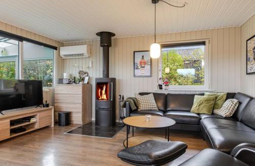 Hejlsminde Strand House | Holiday Home Peder - 950m from the sea by Interhome