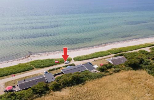 Næs House | Holiday Home Pellervo - 20m from the sea by Interhome