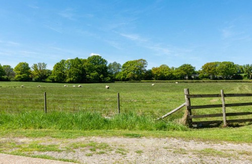 Abbess Roding House | Holiday Home Penhill by Interhome