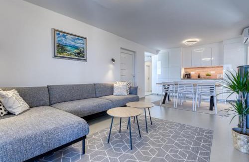Selce House | Holiday Home Perla by Interhome