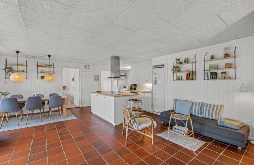 Grærup Strand House | Holiday Home Pietari - 600m from the sea by Interhome