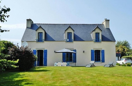 Plovan House | Holiday home, Plovan