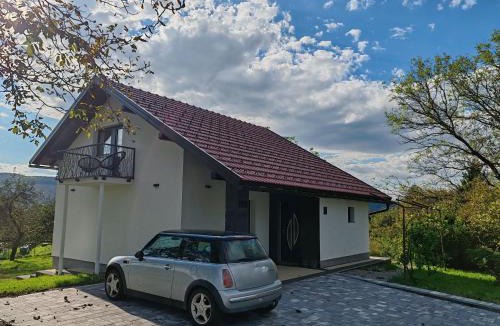 Tounj House | Holiday home Poljak