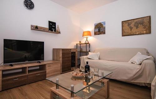 Dol House | Holiday Home Postira With Fireplace Vii