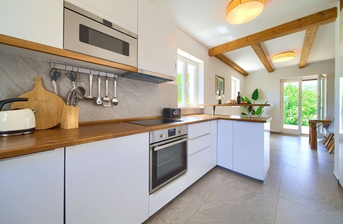 Milovcici House | Holiday home quiet place with pool