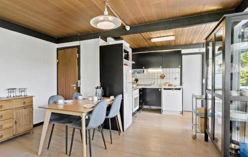 Vemmenæs House | Holiday Home Røllikevænget