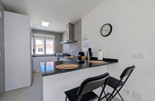 Quesada House | Holiday Home 'R-70 Vacacional' with Private Pool, Wi-Fi, and Air Conditioning
