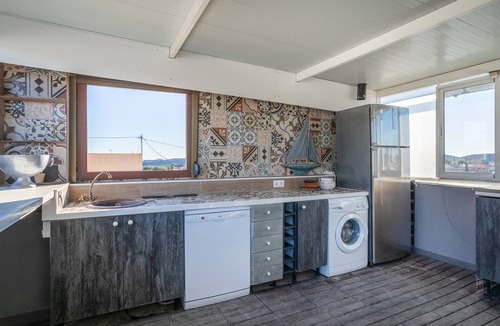 Alicante House | Holiday Home 'Refugio De Estrellas' with Mountain View, Wi-Fi and Air Conditioning
