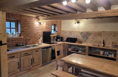 Leaupartie House | Holiday Home Renoviertes Ferienhaus in der Nähe von Cabourg-Deauville-Lisieux by Interhome