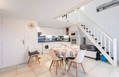Leucate House | Holiday Home 'Residence Naturiste Eden' with Sea View, Private Terrace and Wi-Fi