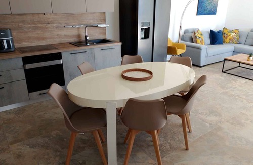 Lukovo Sugarje House | Holiday home right by the sea