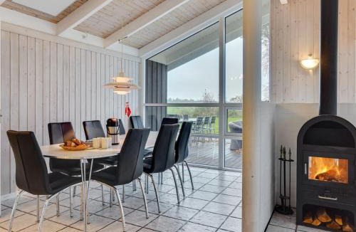 Yderby House | Holiday Home Rik - 350m from the sea by Interhome