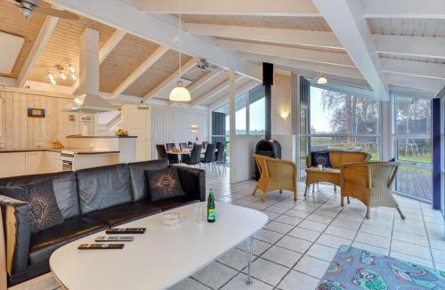 Yderby House | Holiday Home Rik - 350m from the sea by Interhome