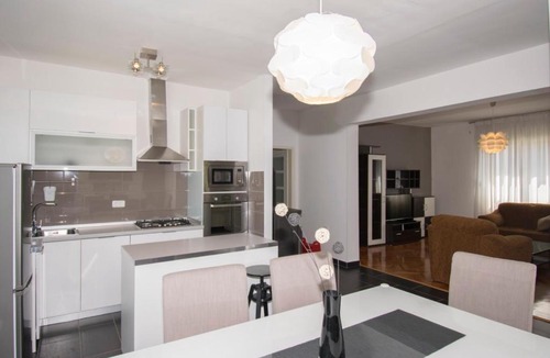 Valdebek House | Holiday home Rovere