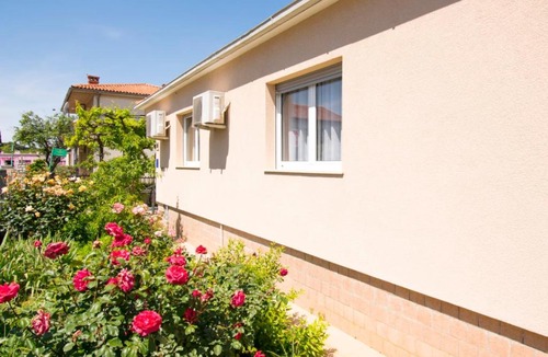Valdebek House | Holiday home Rovere