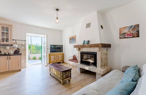 Crivac House | Holiday Home Rustic - Two Bedroom Holiday Home with Private Pool