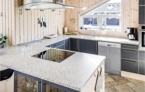 Vorupør House | Holiday Home Søtungevej