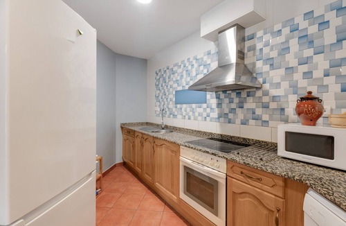 Labata House | Holiday Home 'Sueños De Guara Casa Rural' with Mountain Views, Private Pool and Wi-Fi