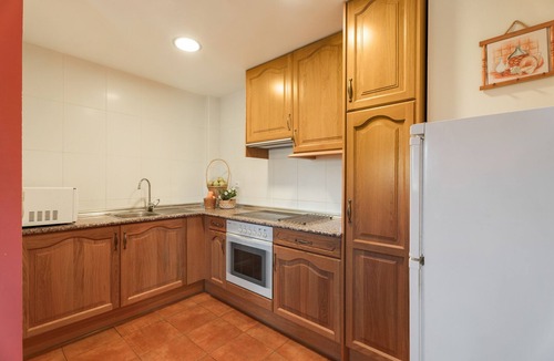 Labata House | Holiday Home 'Sueños De Guara Casa Rural' with Mountain Views, Private Pool and Wi-Fi
