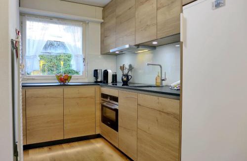 Goldswil House | Holiday Home Salzhubelweg by Interhome