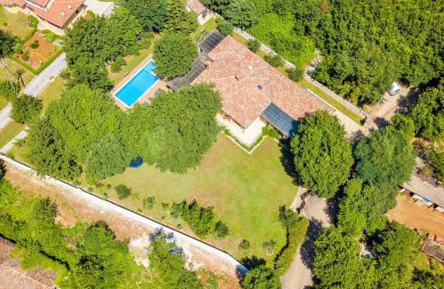 Sisan House | Holiday Home Sarita