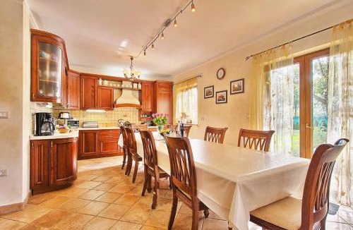 Sisan House | Holiday Home Sarita