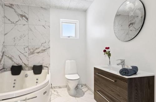 Farso House | Holiday Home Scalli - 1-5km to the fjord by Interhome