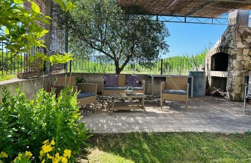 Komin House | Holiday Home Sea & River Pearl