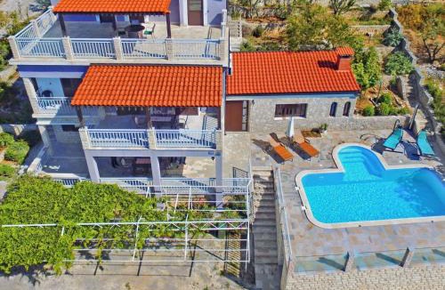 Poljica House | Holiday Home Seaside Villa Lara mit beheiztem Swimmingpool by Interhome