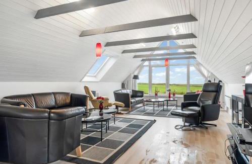 Trans House | Holiday Home Siljana - 200m from the sea by Interhome