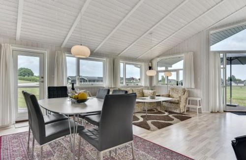 Spodsbjerg House | Holiday Home Sisko - 600m from the sea by Interhome
