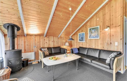 Skaven Strand House | Holiday Home Skovbrynet Tarm Iv