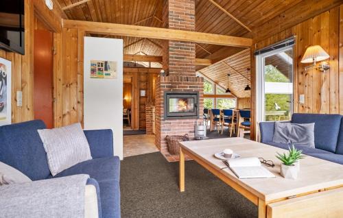 Skaven Strand House | Holiday Home Skovbrynet Tarm V