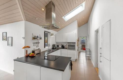 Hou House | Holiday Home Smilla - 1-1km from the sea by Interhome