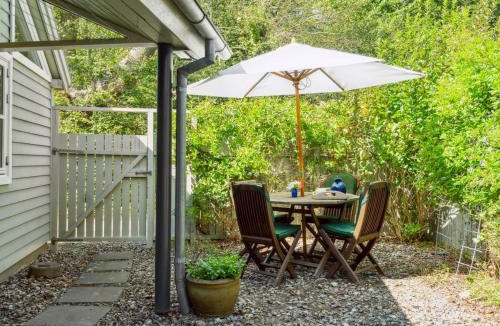 Thurø By House | Holiday Home Snari - 10m from the sea by Interhome