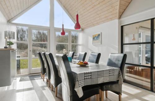 Vibæk Strand House | Holiday Home Soeren - 300m from the sea by Interhome