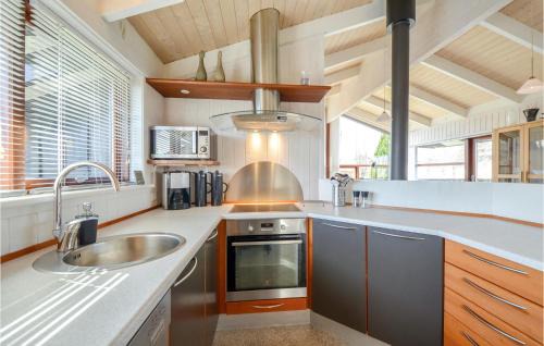 Skødshoved Strand House | Holiday Home Sofievej Knebel X
